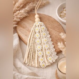 Handmade Daisy Tassel Bookmark